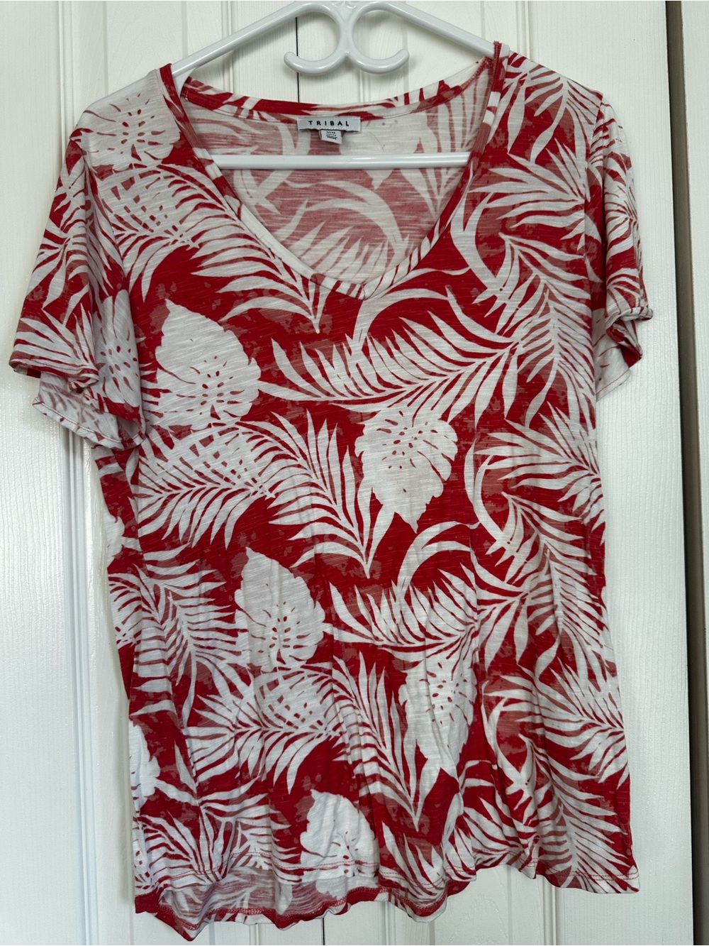 Tribal pink & White Tropical Leaf V-Neck Short Sleeve Top #54